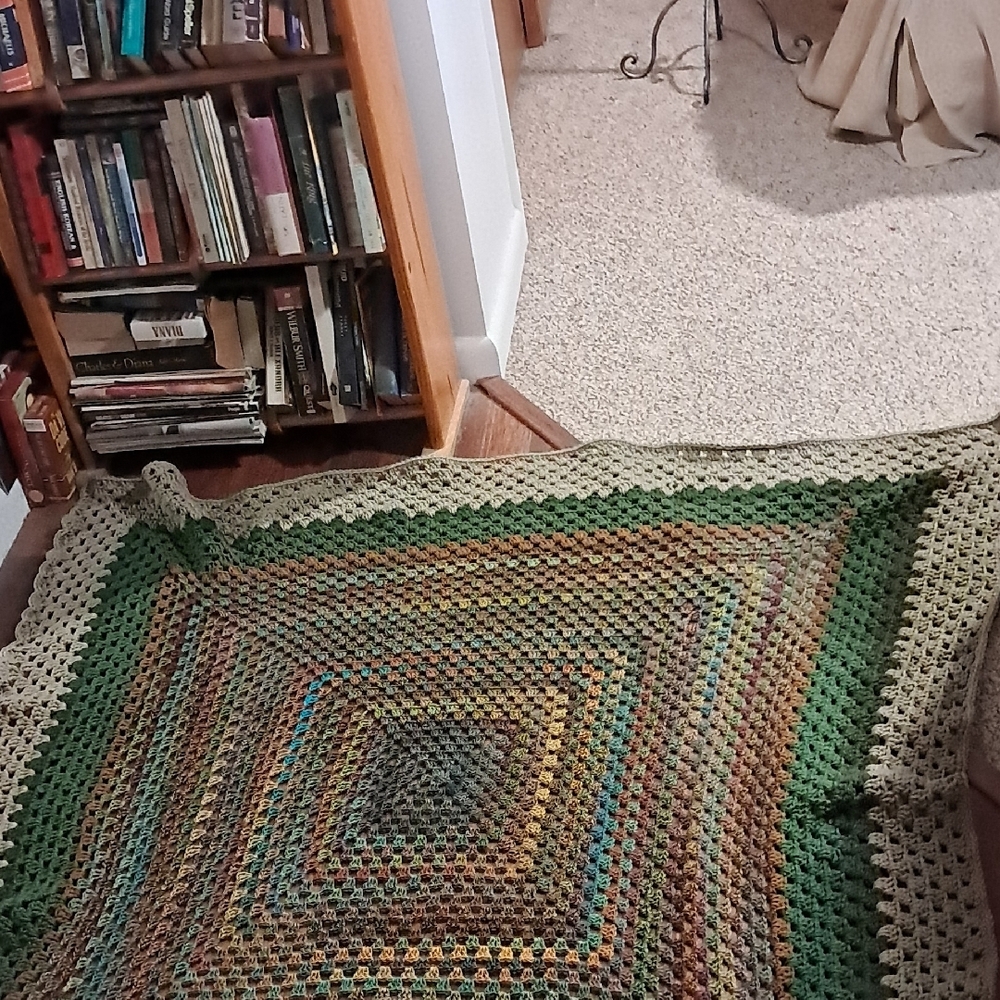 Crochet-Style Green Multi-Color Men’s Shawl Coat - Picture 8 of 9